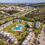 Clube Albufeira - 2Br Pool, Kids Club & Family Fun